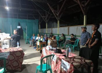 Memastikan proses perhitungan berjalan lancar, Pj Pantau TPS Sampai Malam.