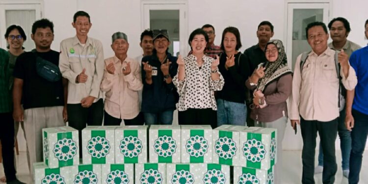 Rimau Group Berbagi : Berikan Bingkisan ke Wartawan