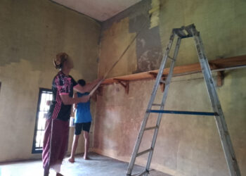 Tingkatkan Kelayakan dan Kenyamanan, WBP Rutan Tamiang Layang lakukan Pengecatan Kamar Hunian