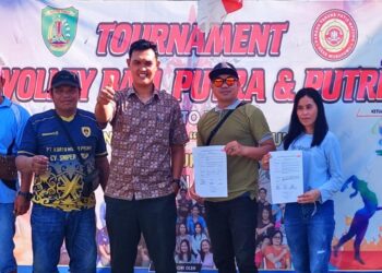 PT SGM Dukung Turnamen Volleyball di Desa Murutuwu