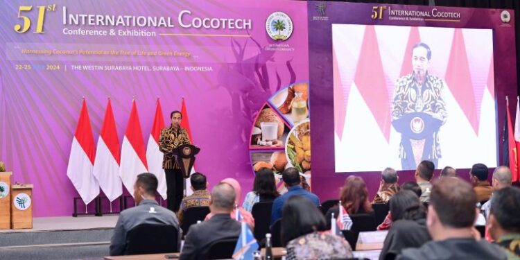 Presiden Jokowi Resmi Buka Konferensi dan Pameran Kelapa Internasional ke-51 di Surabaya