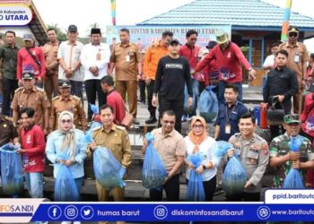 Pemkab Barito Utara Tebar 74 Ribu Benih Ikan di DAM Trinsing
