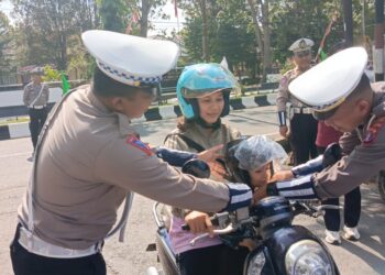 Operasi Patuh Telabang 2024 : Polres Barito Timur Berikan 175 Teguran kepada Pengendara Lalai