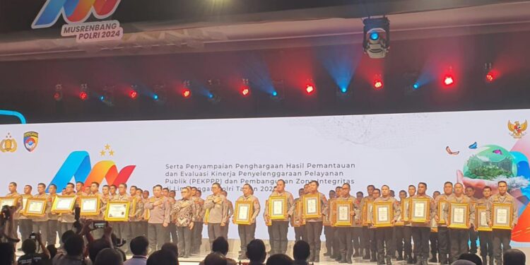 Polres Barito Timur Raih Penghargaan Wilayah Bebas Korupsi dari Mabes Polri