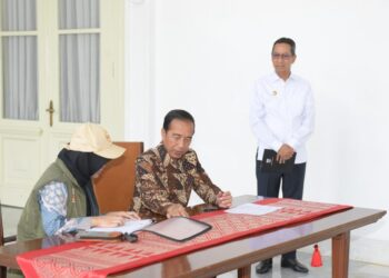 Presiden Jokowi Jalani Proses Coklit Data Pemilih untuk Pilkada Serentak 2024