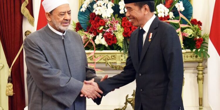 Presiden Jokowi Sambut Grand Syekh Al Azhar di Istana Merdeka