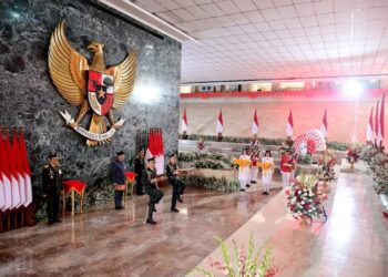 Sejarah Baru: Kirab Bendera Sang Merah Putih dan Teks Proklamasi dari Monas ke IKN