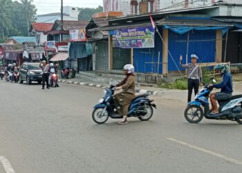 Polantas di Barito Timur Gelar Edukasi dan Pengaturan Lalu Lintas di Tamiang Layang