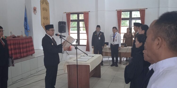 Pj Bupati Barito Timur Lantik 24 Kepala Sekolah TK dan SD