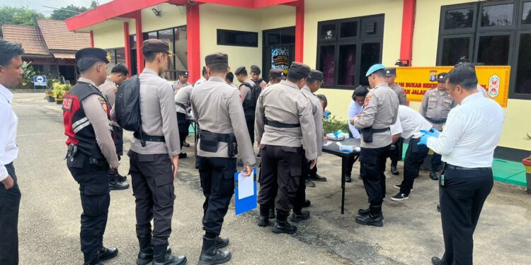 Polres Barito Timur Gelar Tes Urine Dadakan, Seluruh Personil Dinyatakan Bebas Narkoba