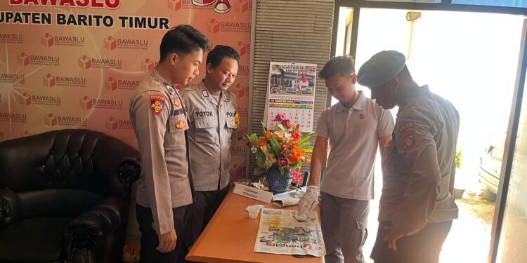 Polres Barito Timur Gelar Tes Urine Narkoba Terhadap Personil Polsek Dustim dan PAM KPU serta Bawaslu