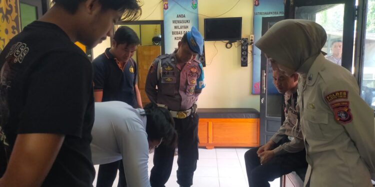 Cegah Penyalahgunaan Narkoba, Polres Barito Timur Tes Urine Personil Gabungan