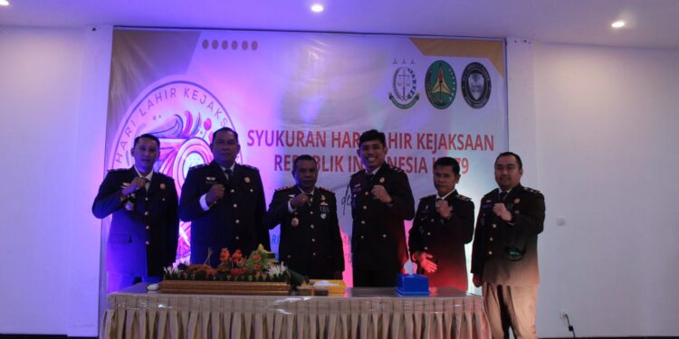 Kejari Bartim Peringati Hari Lahir ke-79 Kejaksaan RI dengan Upacara dan Syukuran