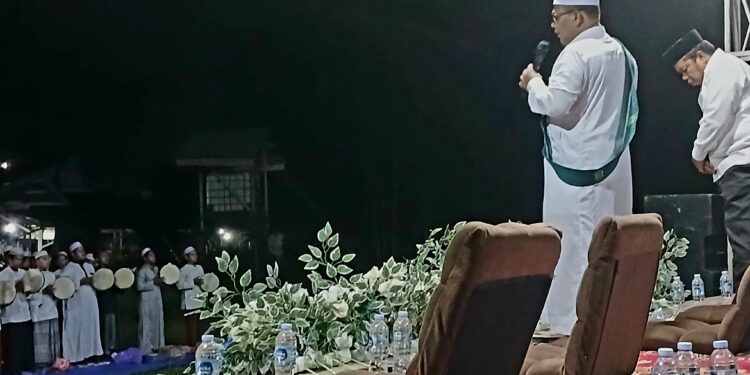 Ribuan Warga Bartim Hadiri Gema Sholawat Bersama Habib Ismail Bin Yahya