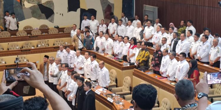 Pj Bupati Barito Timur Hadiri RDP Komisi II DPR RI