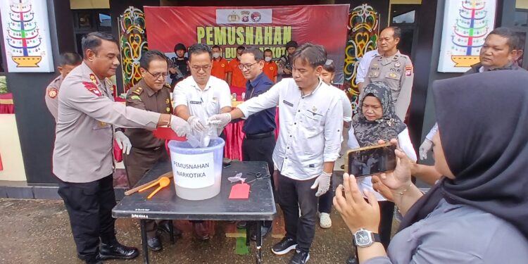 Polres Barito Timur Musnahkan 229,53 Gram Sabu