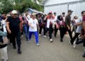 Menghubungkan Asa : Infrastruktur dan Layanan Menggerakan Barito Timur