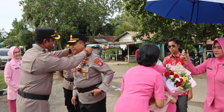 Polres Barito Timur Sambut AKBP Eddy Santoso Sebagai Kapolres Baru : AKBP Viddy Dasmasela, Pamit!