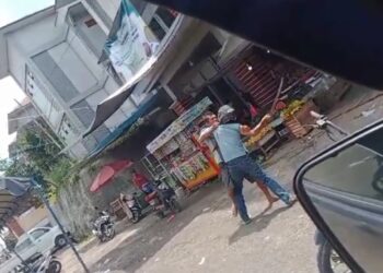 Jukir Pasar Temanggoeng Djaja Karti Diserang, Kena B4cok Tangan Berd4r4h