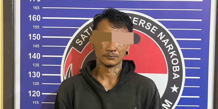 Satresnarkoba Polres Bartim dan Polsek Dusun Tengah Ciduk Pengedar Sabu, Lima Paket Barang Haram Diamankan
