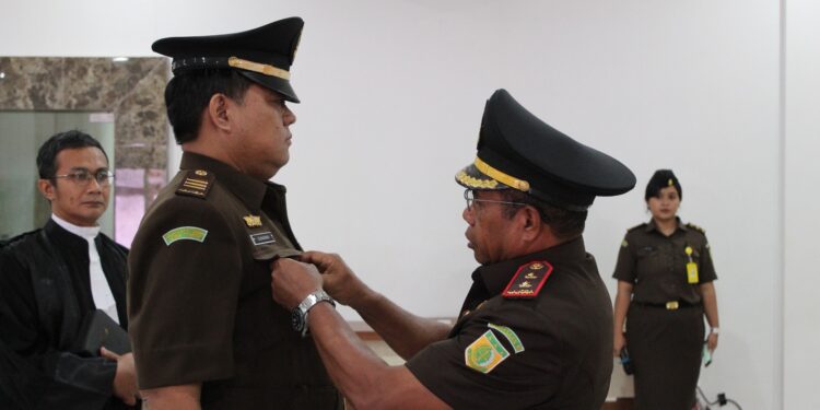 Kajari Bartim Lantik Pejabat Baru Kasi Pidum dan Lepas Kasi Pidsus