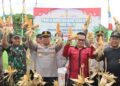 Polres Bartim Ambil Bagian Dalam Panen Raya Jagung Nasional Kuartal II di Desa Malintut