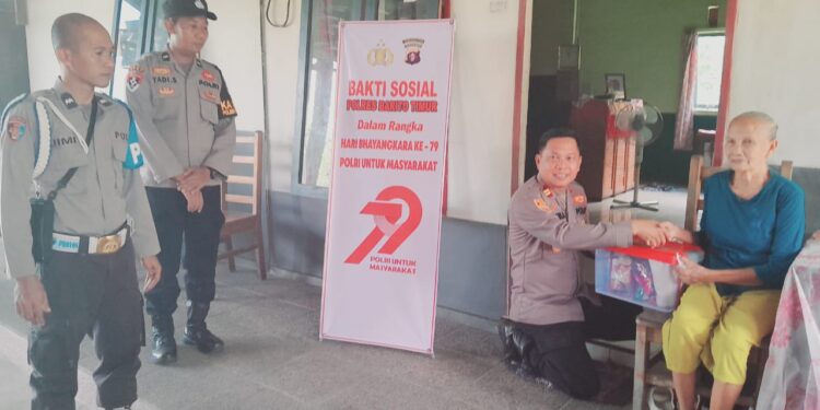 Tebar Toleransi, Polsek Benua Lima Laksanakan Aksi Religi dan Sosial ke Gereja GSJA Siloam Bagok