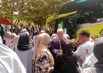 Kepulangan Jemaah Haji Barito Timur Disambut Pelukan dan Doa