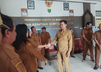 Bupati Bartim Tinjau Kantor Kesbangpol, Infrastruktur dan Rencana Pembangunan Aula Jadi Perhatian