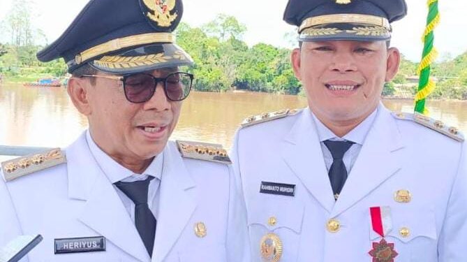 Bendera Merah Putih Raksasa Berkibar di Bawah Jembatan Merdeka Warnai HUT ke-80 RI di Puruk Cahu