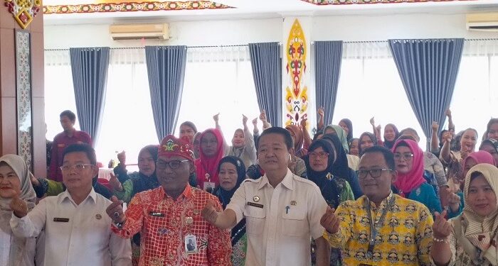 Kader BKR dan BKL Murung Raya Dibekali Bimtek Perkuat Ketahanan Keluarga