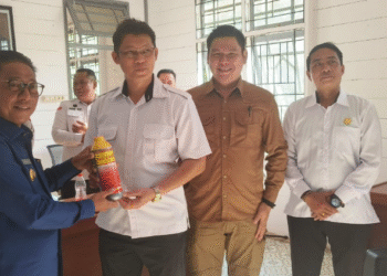 Bupati Murung Raya Salurkan Bantuan Pertanian untuk 161 Kelompok Tani