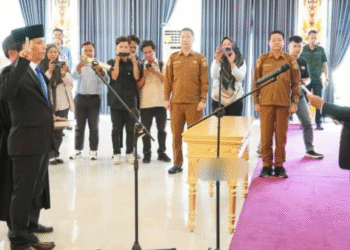 Bupati Murung Raya Lantik Direktur Perumda Danum Pomolum Periode 2025–2030