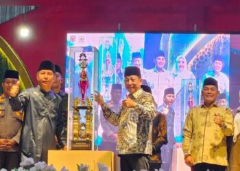 Kafilah Murung Pertahankan Juara Umum STQ XII Tingkat Kabupaten Murung Raya