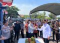 Forkopimda Barito Timur bersama Bupati M. Yamin pada perayaan Harhubnas 2025 di Desa Jaar.