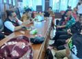 Pertemuan dan diskusi sepuluh damang yang difasilitasi Pemkab Bartim, Selasa (7/10/2025).