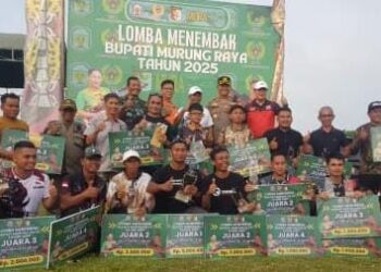 Bupati Murung Raya, Heriyus, menutup secara resmi Lomba Menembak Bupati Murung Raya 2025”di Stadion Willy M. Yoseph, Puruk Cahu, Minggu (12/10/2025).