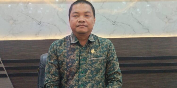 Wakil Ketua II DPRD Kapuas, Berinto.