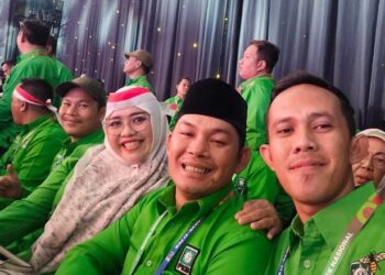 Wakil Ketua I DPRD Murung Raya, Dina Maulidah, bersama Ketua Komisi III Mahyono, Ketua Fraksi PKB Akhirudin, dan Ketua DPC PKB Murung Raya Rahmanto Muhidin, saat mengikuti Bimtek Nasional Fraksi PKB se-Indonesia di Jakarta, 22–24 Juli 2025.