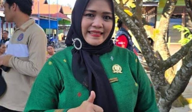 Wakil Ketua I DPRD Murung Raya, Dina Maulidah.
