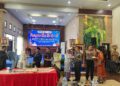 Wakil Bupati Barito Timur, Adi Mula Nakalelu, beserta jajaran Forkopimda melaksanakan tradisi sungkeman dimomen Peringatan Hari Ibu ke-97 Tahun 2025 di, Selasa (23/12/2025).