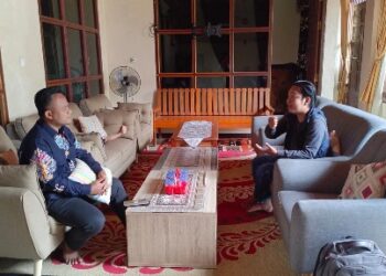 IKMABARTIM diwakili oleh Lutfi, selaku Ketua Bidang Media dan Hubungan Masyarakat, ketika berbincang dengan Ketua DPRD Nursulistio, Rabu (28/1/2026).
