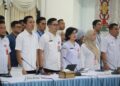 Plt. Kadis Kominfosantik Provinsi Kalteng Rangga Lesmana (dua dari k!kanan) saat menghadiri Rapat Sosialisasi Implementasi KHBS. (Ist MMC Kalteng)