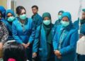 Ketua TP PKK Barito Utara, Hj. Maya Savitri Shalahuddin, bersama Ketua GOW Mira Apriyantinada Felix Y. Tingan, serta Ketua DWP Marsiana Muhlis, meninjau pelayan RSUD Muara Teweh, Minggu (8/2/2025).