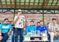 Ketua DPRD Murung Raya Rumiadi, ketika memberikan sambutan dalam event olahraga daerah, Jumat (13/2/2026).