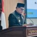 Bupati Barito Utara Shalahuddin, menyampaikan pidato pengantar pengajuan Lima Raperda kepada DPRD dalam Rapat Paripurna, Senin (23/2/2026).