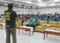 Ketua TP PKK Kabupaten Barito Utara, Maya Savitri Shalahuddin, dalam sosialisasi paham radikalisme bagi anak dan remaja di Gedung Balai Antang, Muara Teweh, Rabu (25/2/2026).