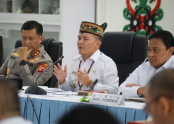 Gubernur Agustiar Sabran, menyampaikan arahannya dalam sosialisasi. (Ist MMC Kalteng)