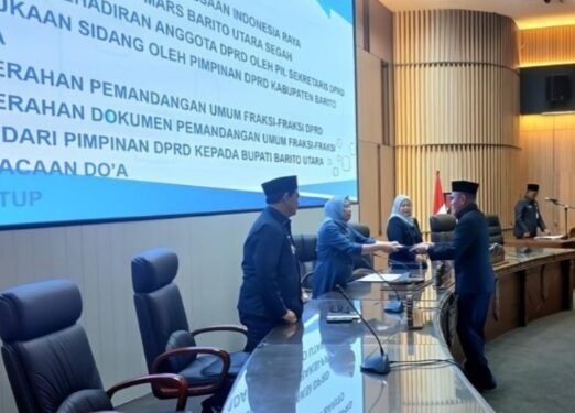 Juru Bicara Aspirasi Rakyat, Hasrat, menyampaikan pandangan umum dalam paripurna.