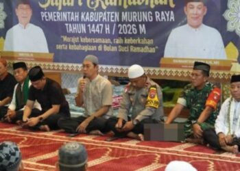 Ketua DPRD Kabupaten Murung Raya (Mura), Rumiadi, menghadiri kegiatan Safari Ramadan Pemerintah Kabupaten Murung Raya yang digelar di Masjid Baiturrahman, Kecamatan Permata Intan, Jumat (6/3/2026).